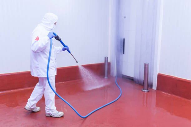Best Animal Enclosure Cleaning  in Mabank, TX